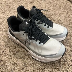 On Running Cloud Vista Black and Gray Sneakers